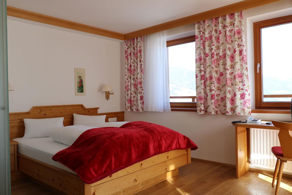 Hotel Schoene Aussicht Картитш Экстерьер фото