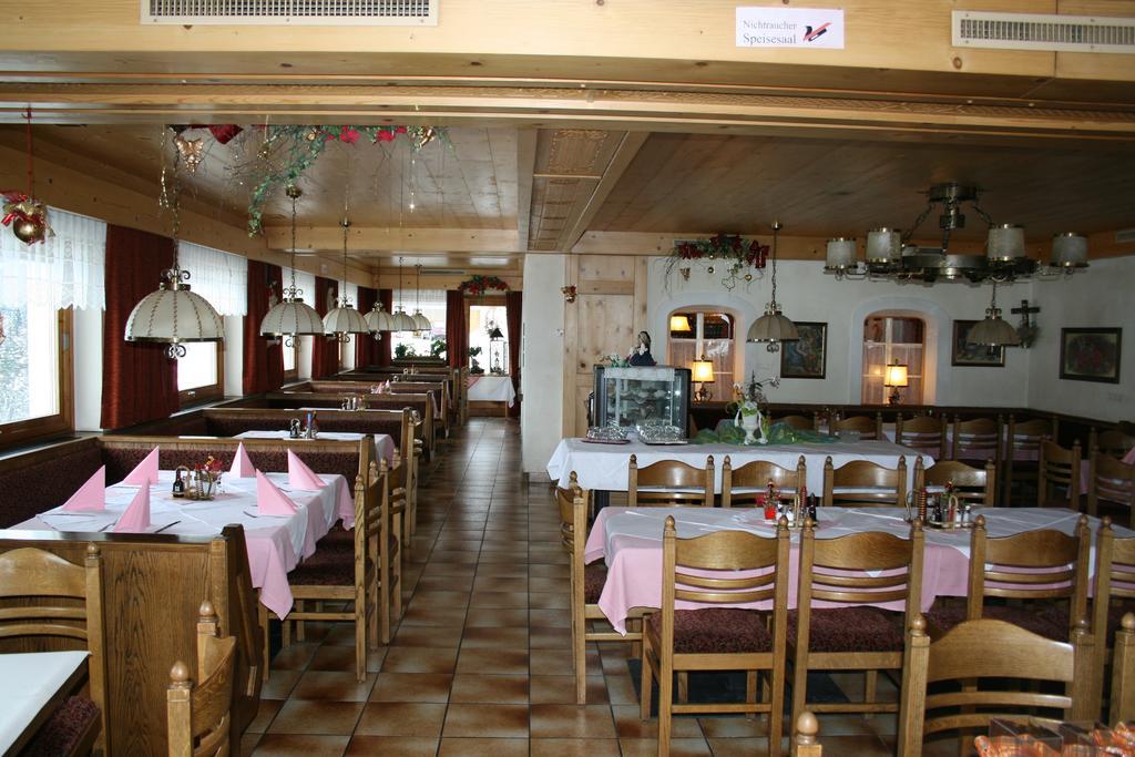 Hotel Schoene Aussicht Картитш Экстерьер фото
